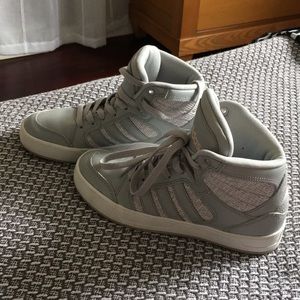 Adidas High Top Sneaker